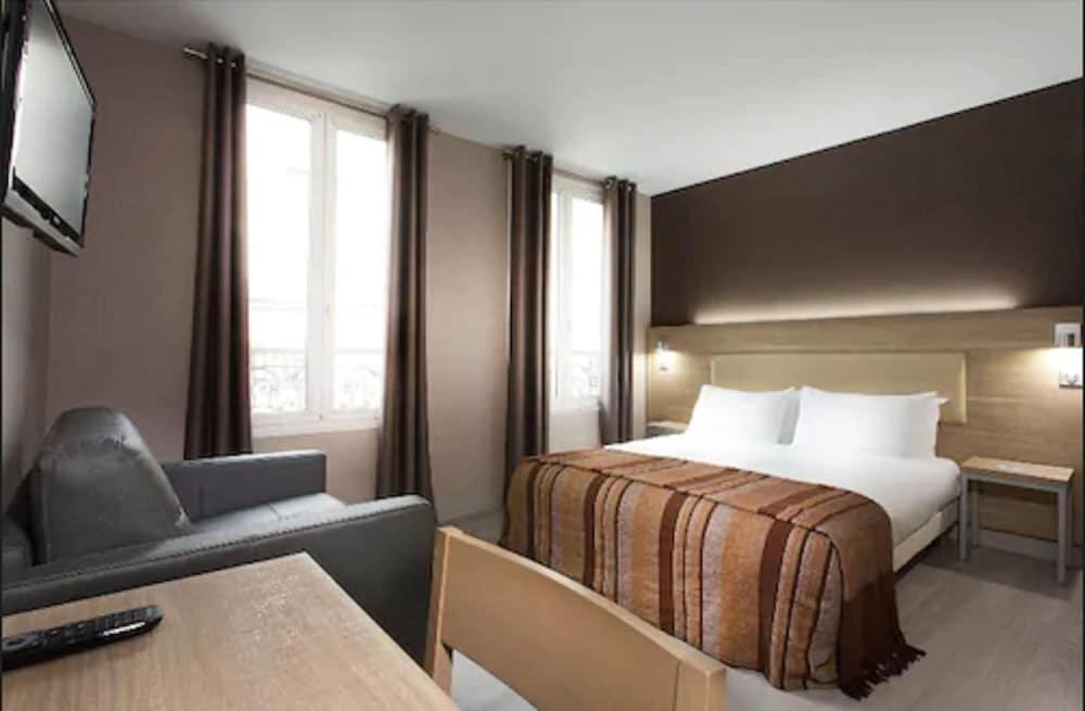 Hotel Des Pavillons Paris Exterior photo
