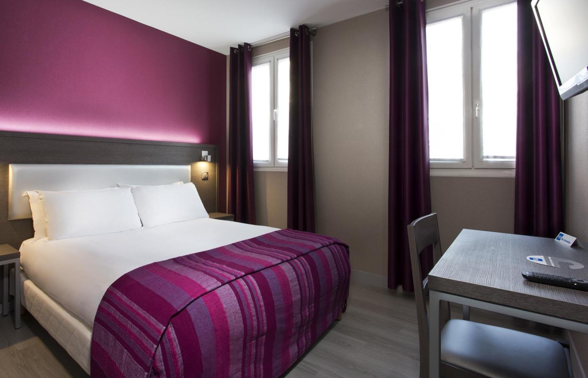 Hotel Des Pavillons Paris Room photo
