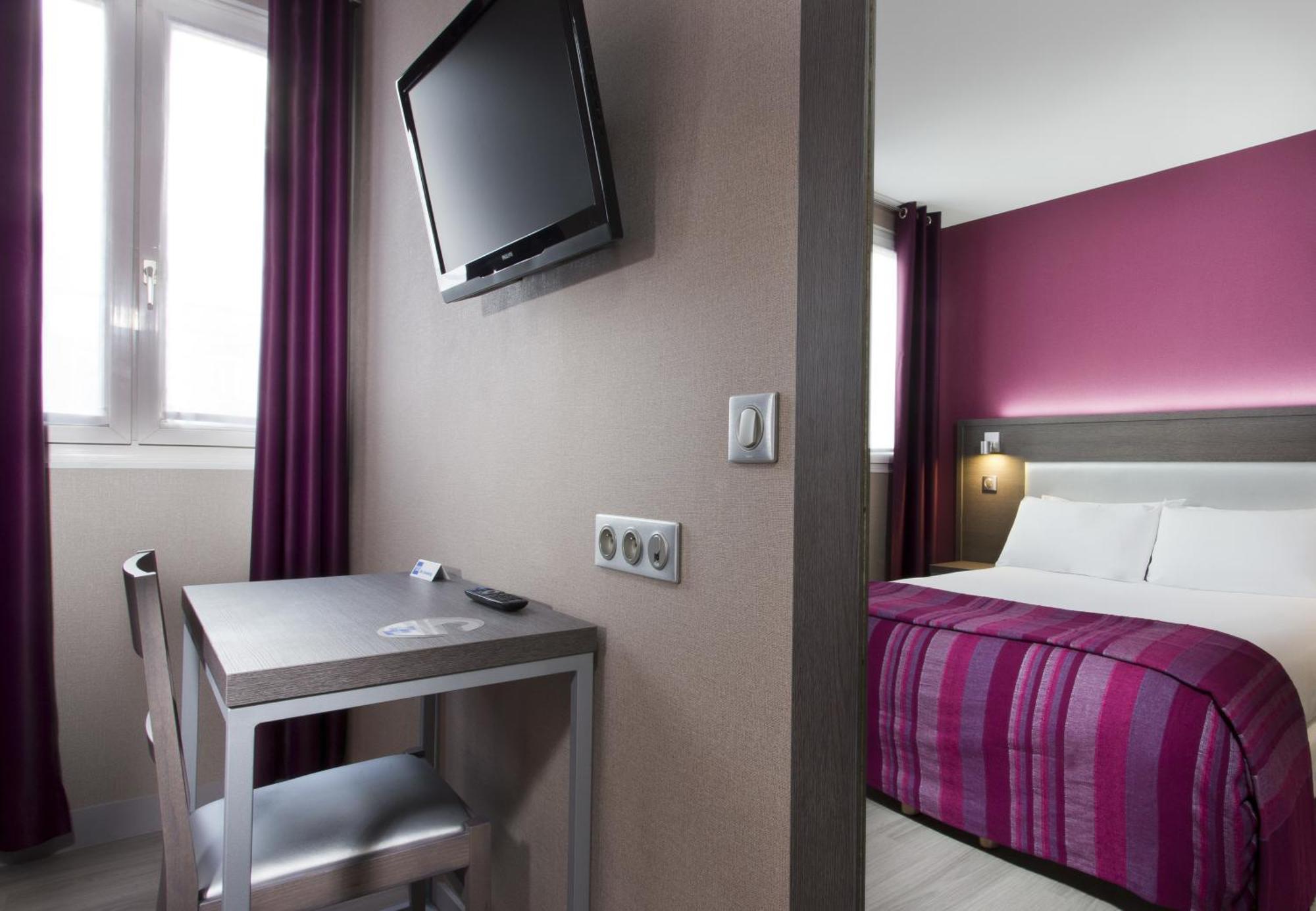 Hotel Des Pavillons Paris Room photo