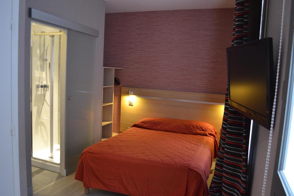 Hotel Des Pavillons Paris Room photo